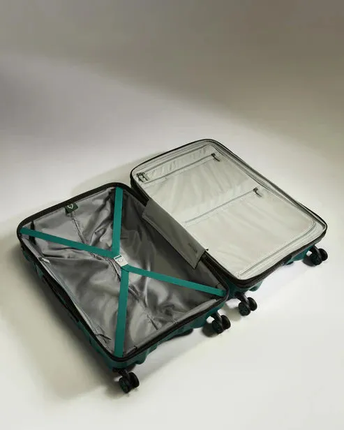 Antler - Lincoln Medium 68cm Hardside 4 Wheel Suitcase