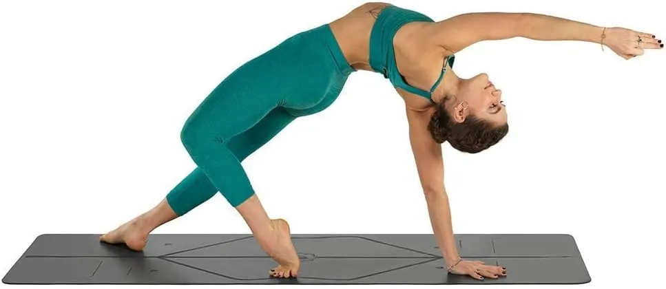 Liforme Original Yoga Mat  Free Yoga Bag Included - Patented Alignment System, Warrior-like Grip, Non-slip, Eco-friendly, sweat-resistant, long, wide, 4.2mm thick mat for comfort