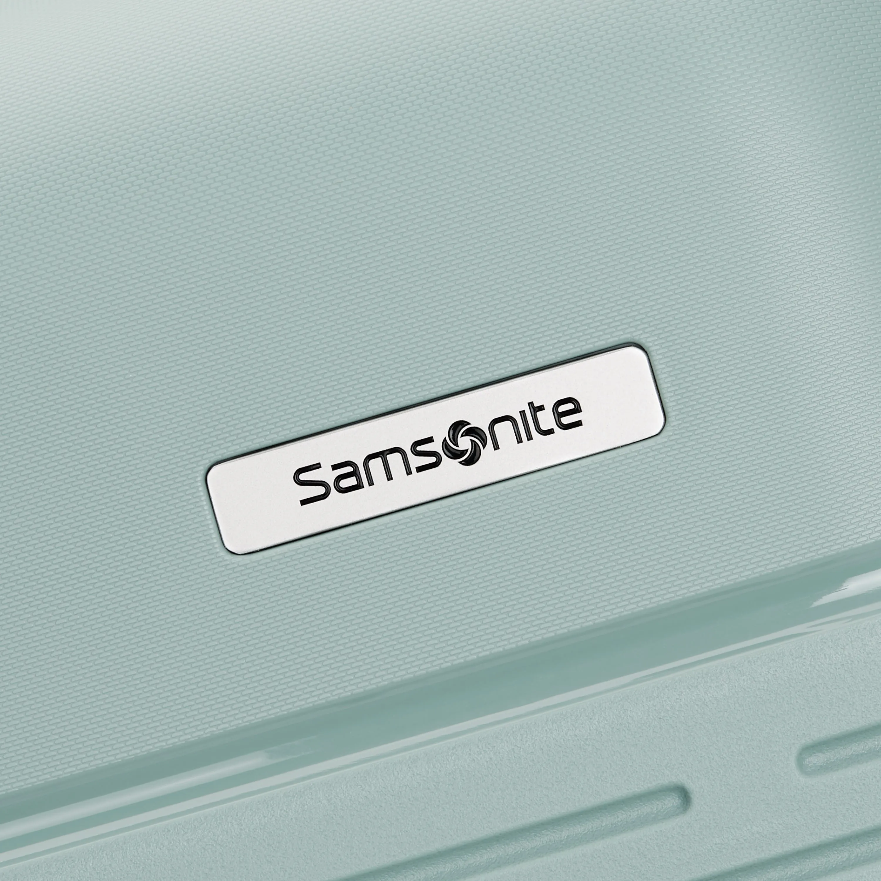 Samsonite Elevation Plus Large Expandable Spinner Luggage