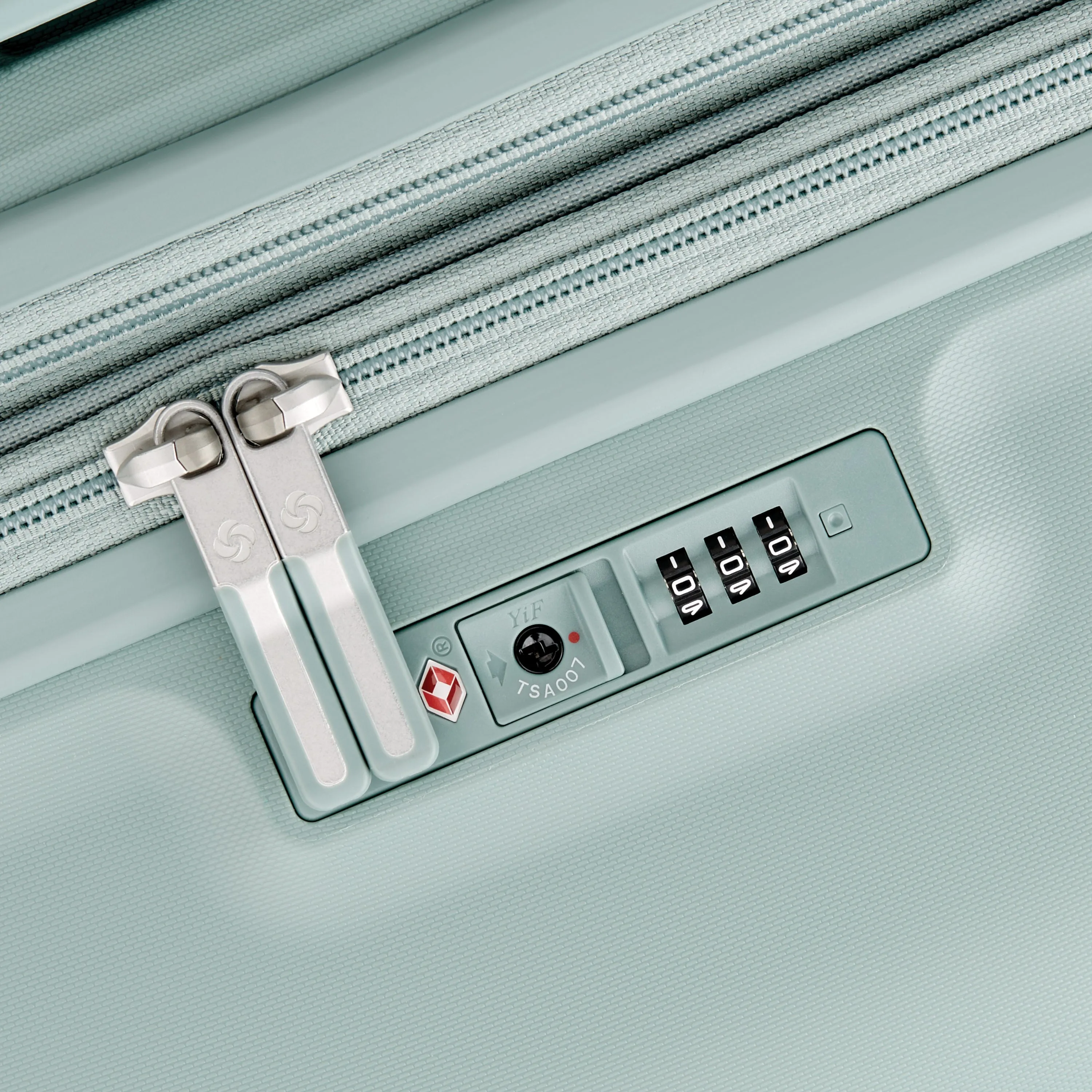 Samsonite Elevation Plus Large Expandable Spinner Luggage