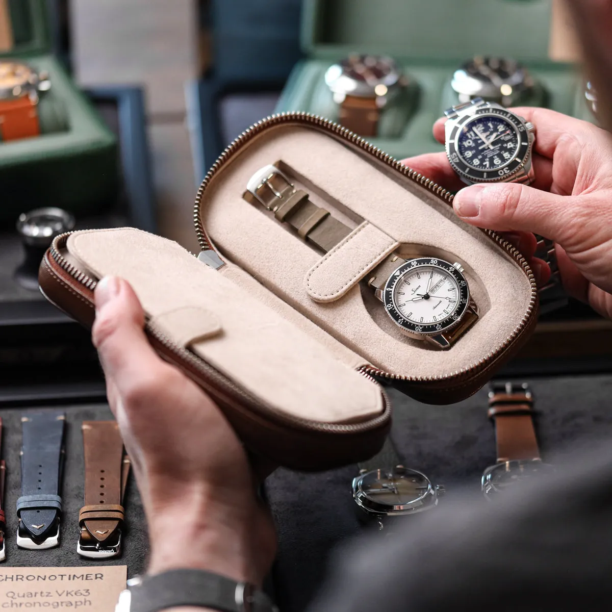 WatchGecko Dual Travel Watch Case - Brown